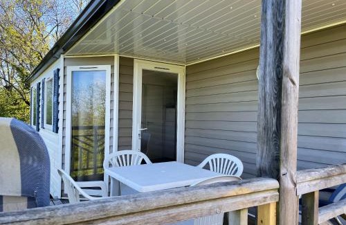 Banes House | Bungalow confortable à Argences-en-Aubrac avec piscine
