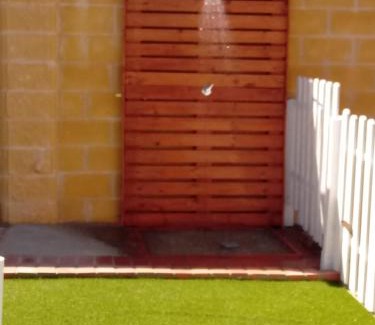 Arcos de la Frontera Apartment | Bungalow Cuesta de la Rosa. Casita rural con encanto y vistas