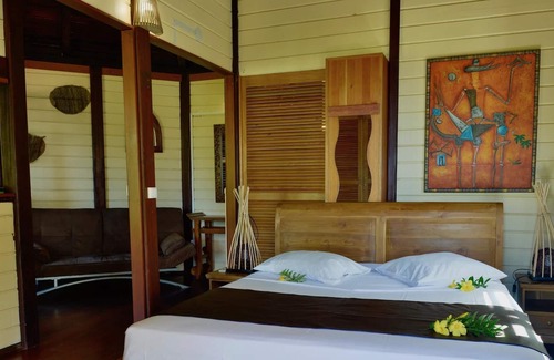 Mahaut House | Bungalow-Ensuite-Touloulou