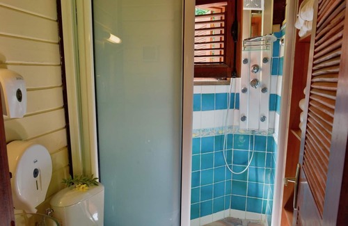 Mahaut House | Bungalow-Ensuite-Touloulou