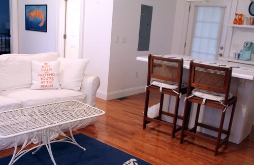 Darien House | Bungalow for Two in Historic Darien, Near Sapelo, by Georgia Coast Vacations