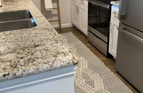 Harbor Oaks Condo | Bungalow on the Bay!