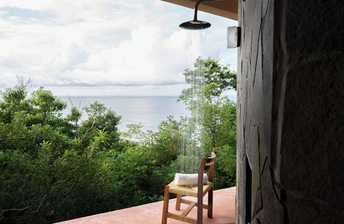 Santa Maria Tonameca House | Bungalow Premium Ocean View. A sanctuary to nourish the mind, body, and spirit.