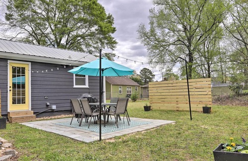Covington House | Bungalow w/ Golf Cart, 1/2 Mi to Historic Square!