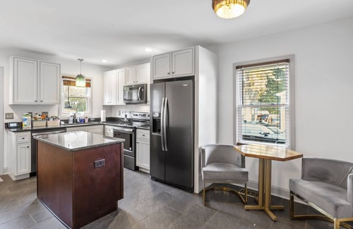 Belmont House | Bungalow Walking Distance to Main St & Heated Pool