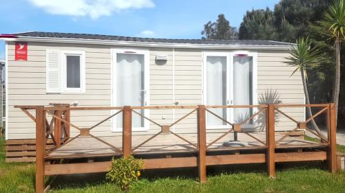 Burinhosa House | Bungalow with Shared Pool in Pataias + 30 m² + Pool.