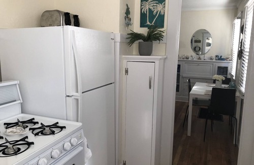 Bluff Heights Apartment | Bungulow on the beach