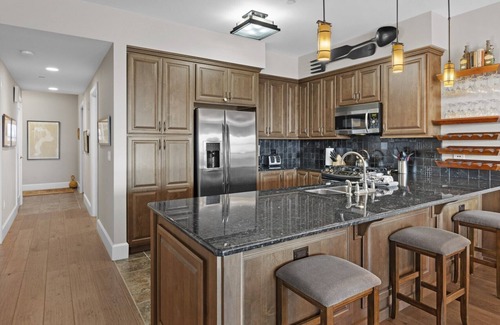 Sandpoint Condo | Bunk Beds & Sleeper Sofa - Seasons at Sandpoint