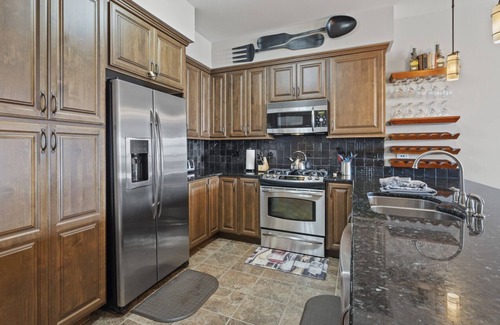 Sandpoint Condo | Bunk Beds & Sleeper Sofa - Seasons at Sandpoint