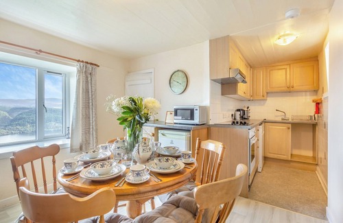 Bunloit Cottage | Bunloit Farmhouse - UK45397