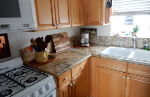 South Mission Beach Condo | Bunni's Beach Condo ~ WOW ! Free assigned parking! Calendar up to date.