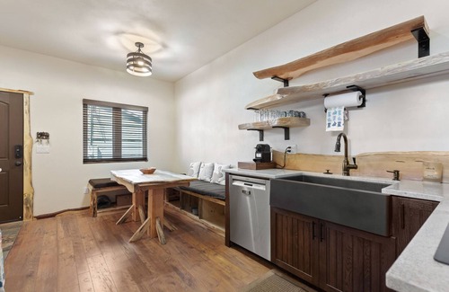 Coeur d'Alene House | Bunny Pad Downtown Coeur d' Alene *BRAND NEW*