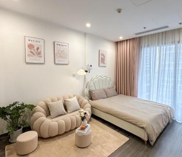 Gia Lam Apartment | Bunnys Homes - Managed by WiWi - Vinhomes Ocean Park