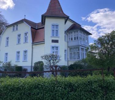 Rheinsberg Resort | Bunte Ferienhaussiedlung