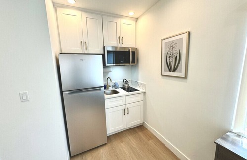 Burbank Apartment | Burbank Comfort Near Studios & Hollywood lifestyle