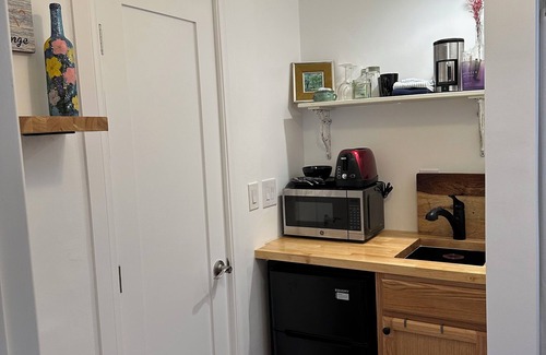 Burbank House | Burbank Private Efficiency Unit