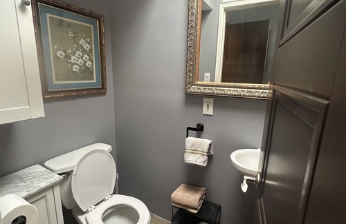 Burbank House | Burbank Private Efficiency Unit