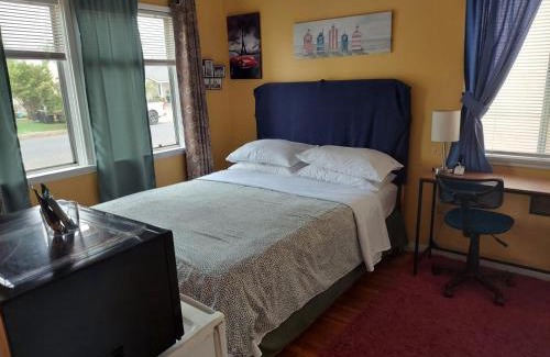 Sun Valley House | Burbank Airport Universal City
