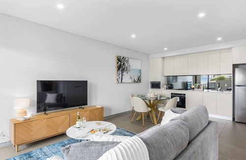 Wollongong Apartment | Burelli Beach Escape Breezy Seaside Charm