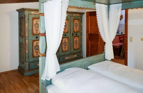 Fliess Apartment | Burg Biedenegg, Niedermontani by Interhome