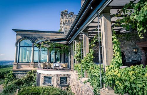Johannisberg Hotel | Burg & Gästehaus by Schwarzenstein