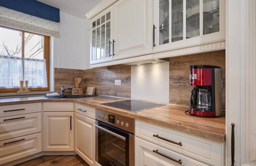 Mittenwald Apartment | Burgberg, vacation apartment - apartment/2 bedrooms/shower, WC