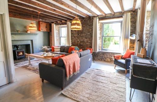 Sedbergh House | Burnt Mill Cottage