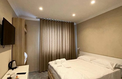 Casavatore House | Business house