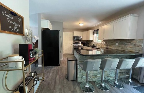 Mount Pocahontas House | Business Place Loft S