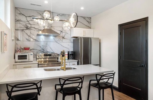Butchertown House | Butchertown! New Modern Long Term 2Br/1BA Apt 1 Fl