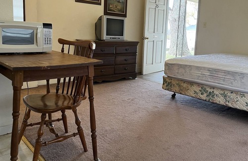 Butler Apartment | Butler Room For Rent