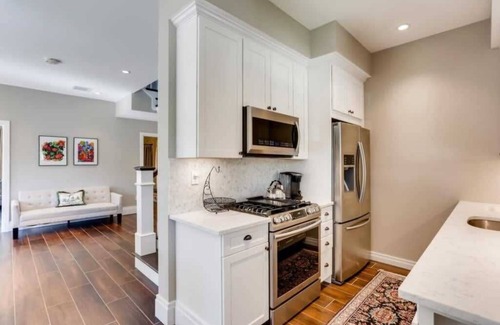 Grandview Heights House | Buttercup - Charming Home on Quiet Street Near the Convention Center