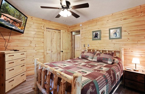Great Cacapon Cabin | Butterfly Ridge - Weekend Getaway - Quiet Retreat