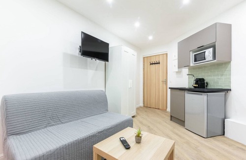 Amerique Apartment | Buttes Chaumont 3 - One Bedroom Apartment, Sleeps 4