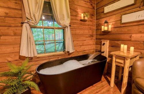 Saluda House | Buzzard Roost cabin at Cabin Fever in NC