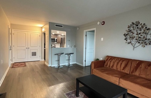 Cardozo Apartment | Buzzing H St Corridor penthouse Style Unit with Amazing Balcony and 360 View