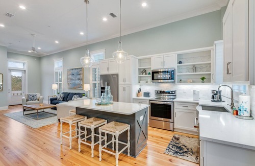 Orange Beach Cottage | BVR 17 - Misty Waters by Liquid Life