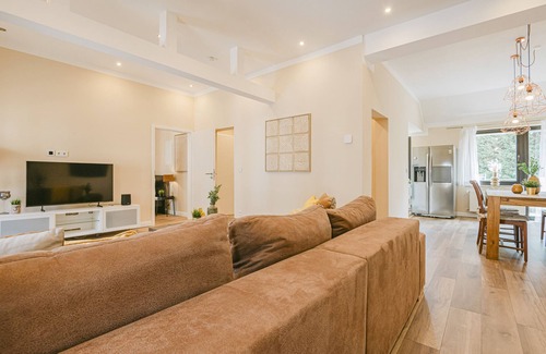 Speldorf Apartment | BW5 – Stylish Loft Apartment – 4 Rooms – 110 m² – Air Conditioning