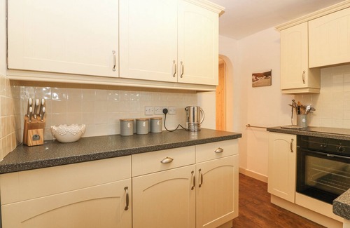 Edern Cottage | BWTHYN CERRIG MAN (PEBBLE COTTAGE), family friendly in Morfa Nefyn