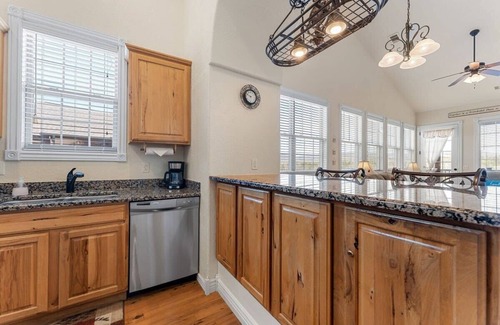 Indian Point Condo | By Silver Dollar City! Walk In Unit! Walk to Lake!