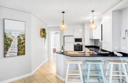 Coolum Beach Apartment | By The Beach - Clubb Coolum Beachside Resort