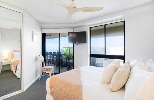 Coolum Beach Apartment | By The Beach - Clubb Coolum Beachside Resort