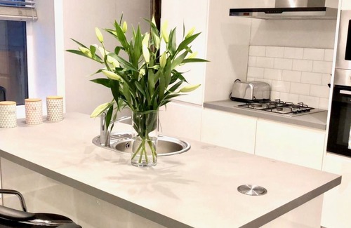 Glasgow Apartment | ByEvo Almar Villa