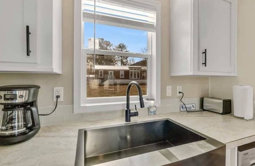 Owens Cross Roads House | Byrd 6 Cozy Byrd Nest