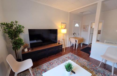 ByWard Market Apartment | Byward Market Downtown Guesthouse