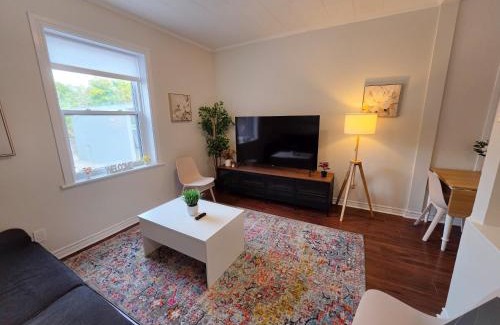 ByWard Market Apartment | Byward Market Downtown Guesthouse