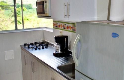 Guadalajara de Buga Apartment | Cómodo Apartamento en Buga a 15 Minutos de la Basílica, con Vista a las Montañas