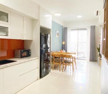 Tan Binh Apartment | Căn hộ sân bay Tân Sơn Nhất 2 phòng ngủ - hồ bơi - gym miễn phí
