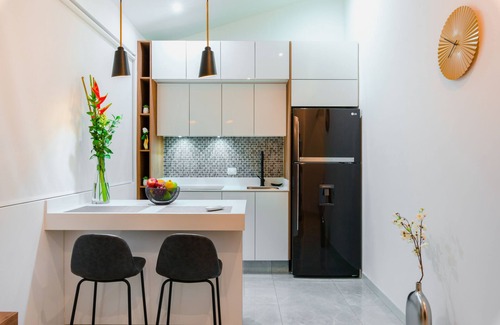 Granada Apartment | C A L Suites