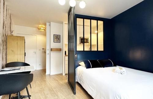 Chartres Apartment | C le 15 - Studio Cosy avec Parking